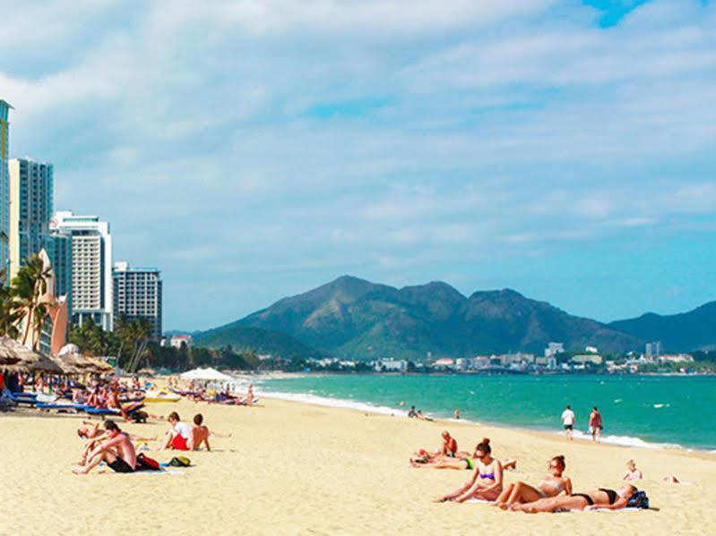 Azura Hotel Nha Trang Bagian luar foto