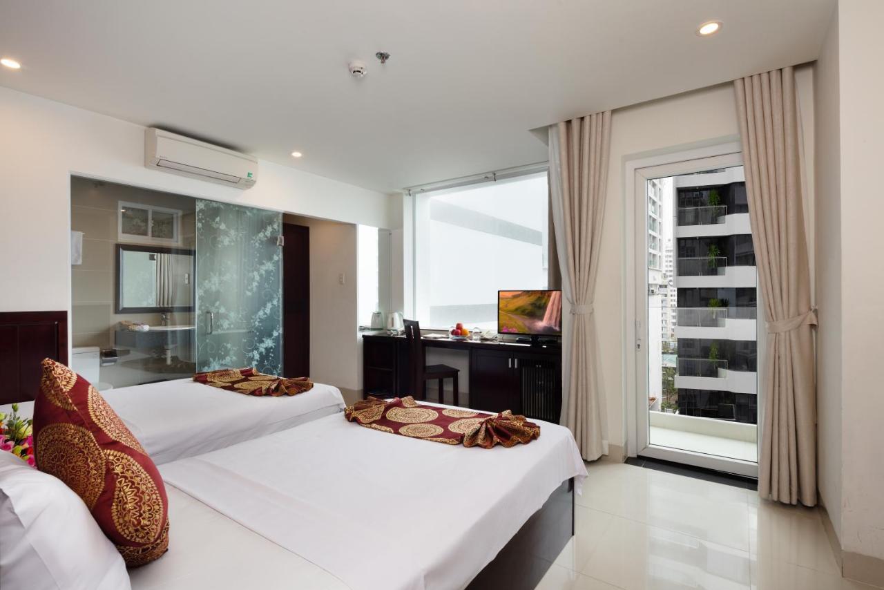 Azura Hotel Nha Trang Bagian luar foto