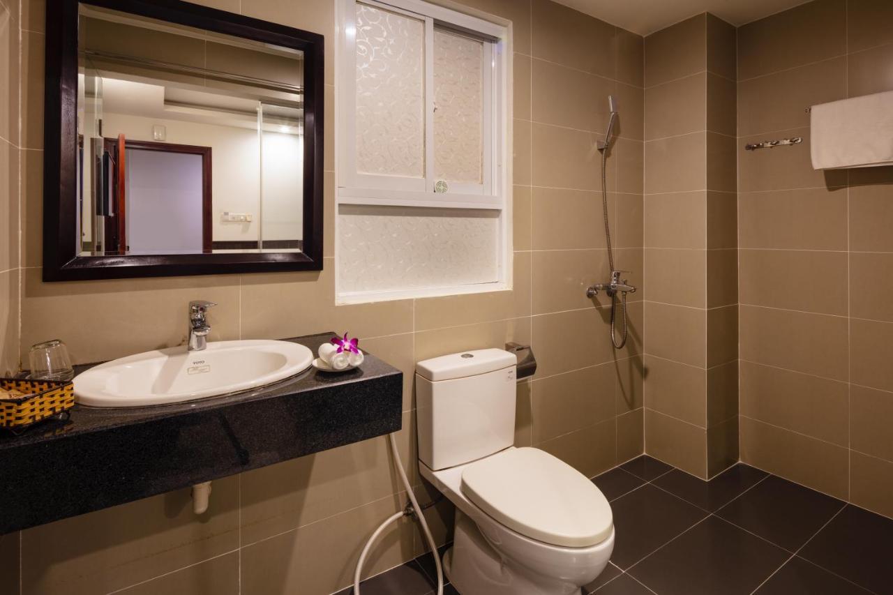 Azura Hotel Nha Trang Bagian luar foto