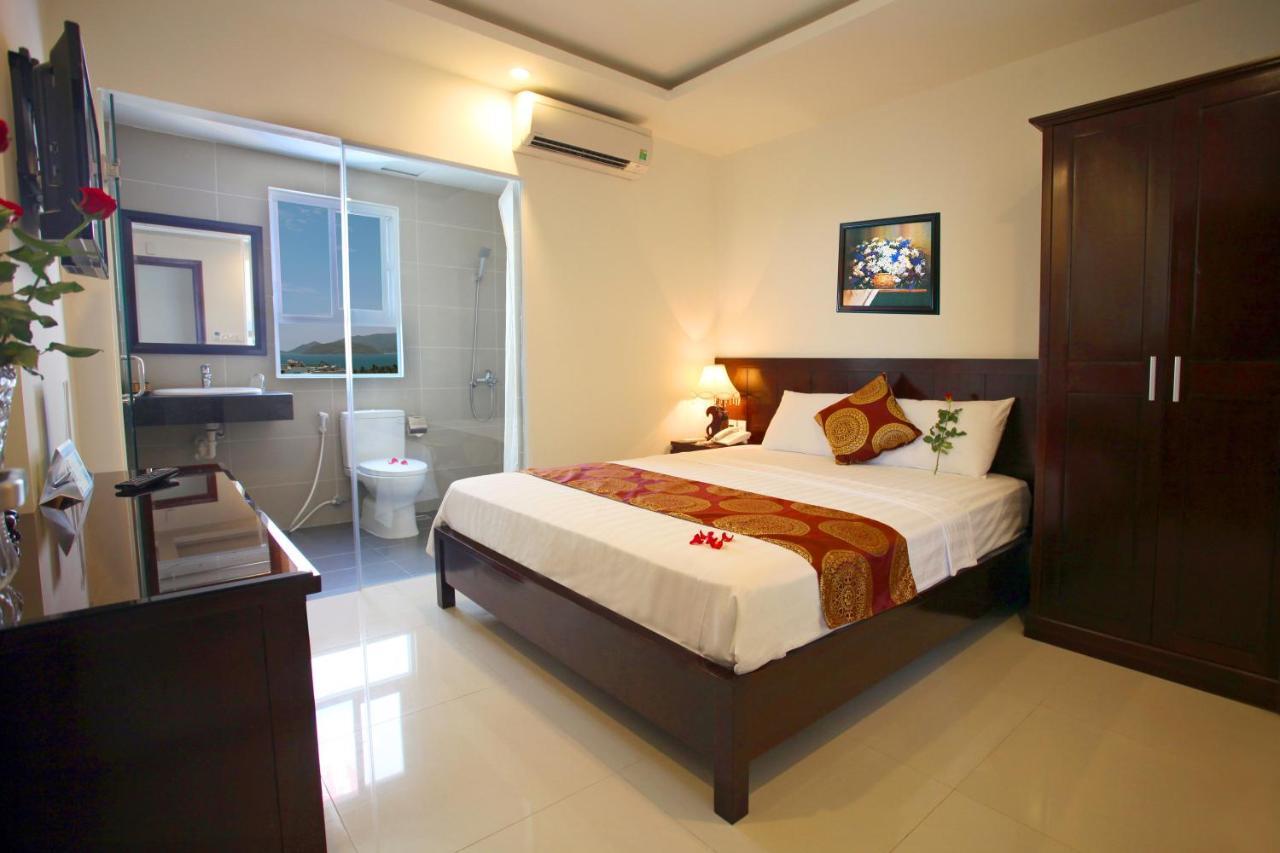 Azura Hotel Nha Trang Bagian luar foto